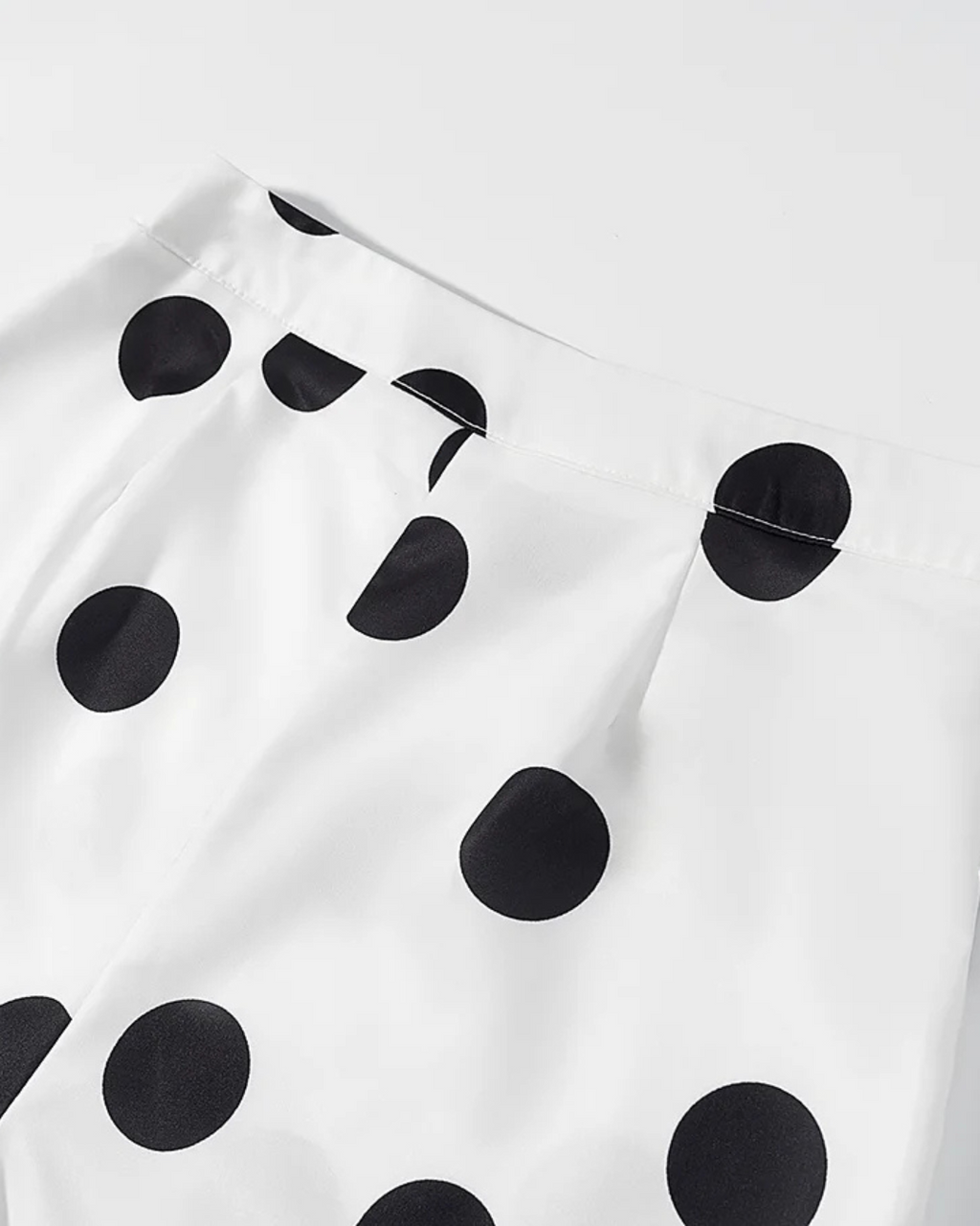 Witte Dames Set met Zwarte Stippen