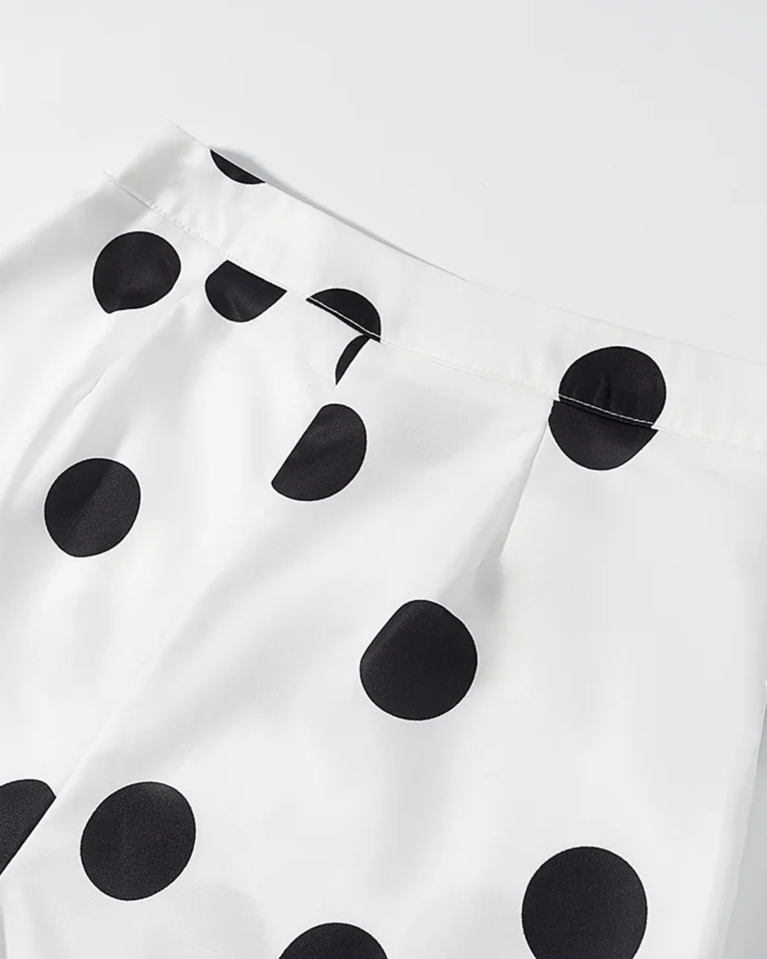 Witte Dames Set met Zwarte Stippen