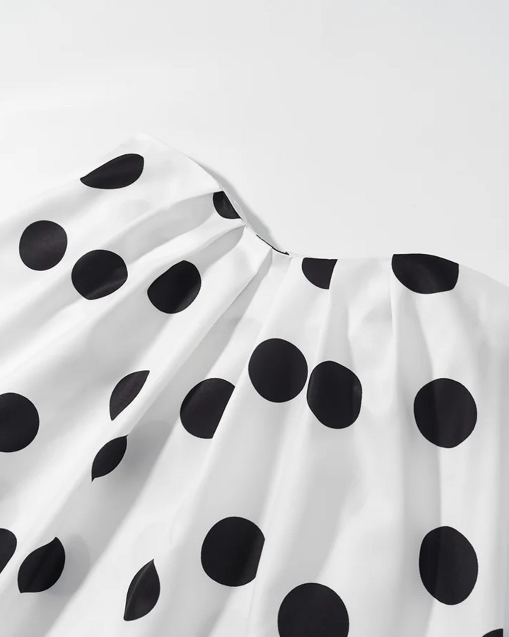 Witte Dames Set met Zwarte Stippen