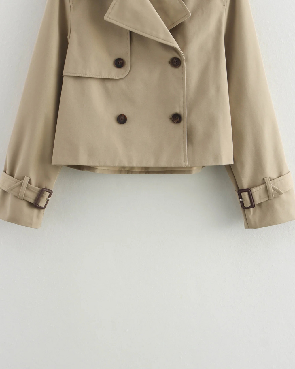 Beige Cropped Trenchcoat met Dubbele Knopen