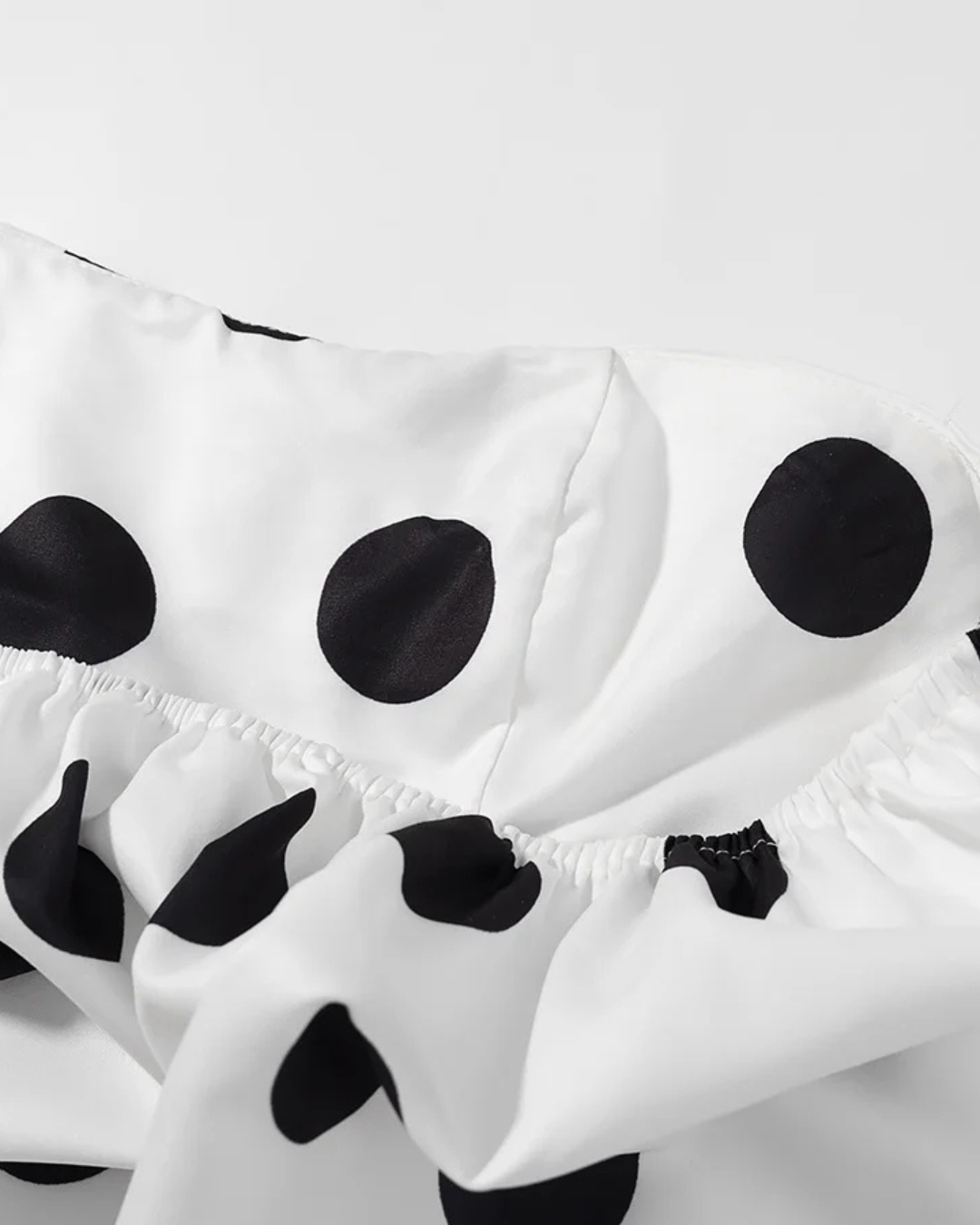 Witte Dames Set met Zwarte Stippen