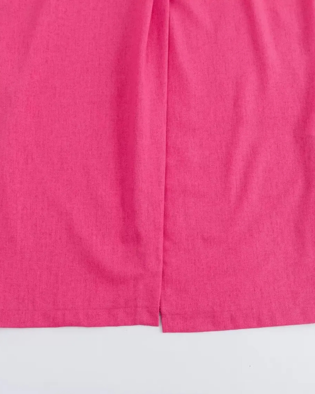 Fuchsia Midi Jurk Dames – Mouwloze Jurk met Cut-Out & Ringdetail