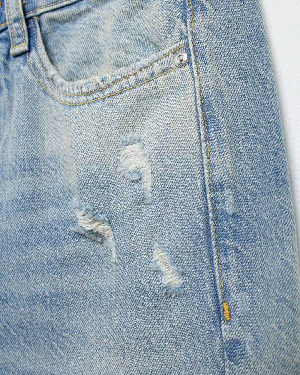 Lichtblauwe Wide Leg Jeans met Destroyed Details