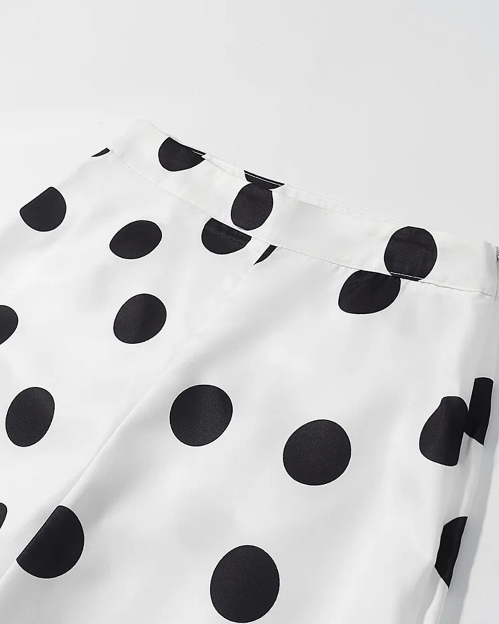 Witte Dames Set met Zwarte Stippen