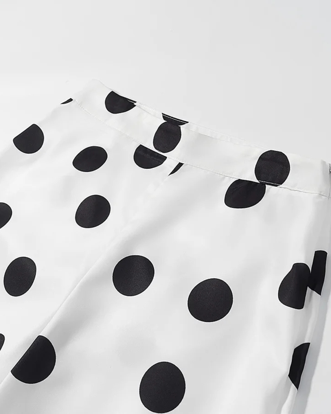 Witte Dames Set met Zwarte Stippen